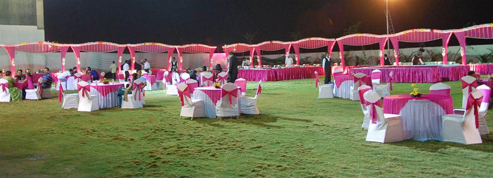 Vw Canyon Raipur  Bagian luar foto